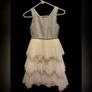 American princess Elegant Layered Dress with Floral Embroidery for girl size 10